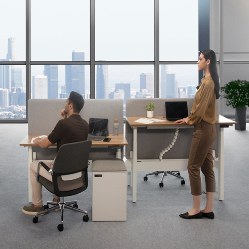 686e9d8840e637771cb28912_slide3